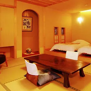 onsen-ryokan-yusakaso.hotelshakone.com/